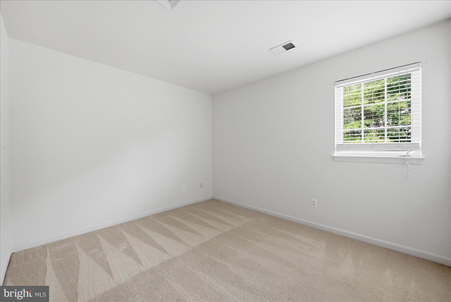 195 Woodstream Boulevard photo 14