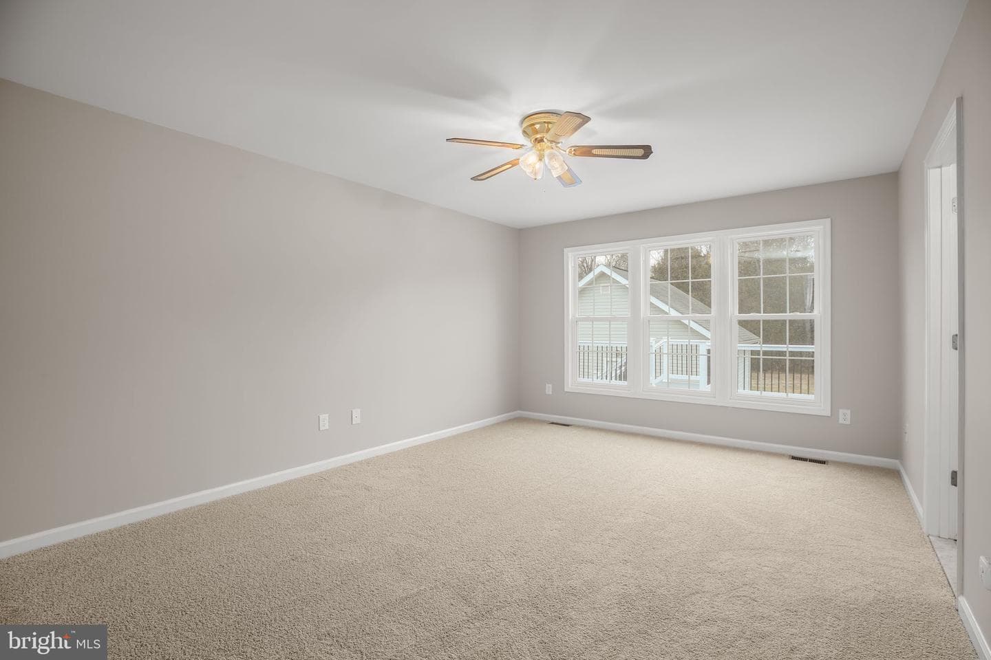 207 Old Landing Court photo 13