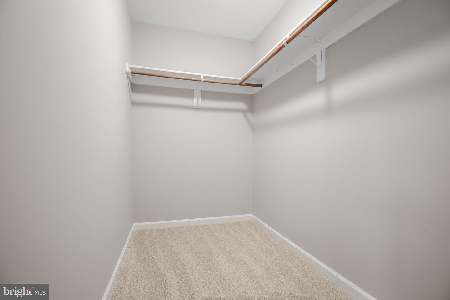 207 Old Landing Court photo 17