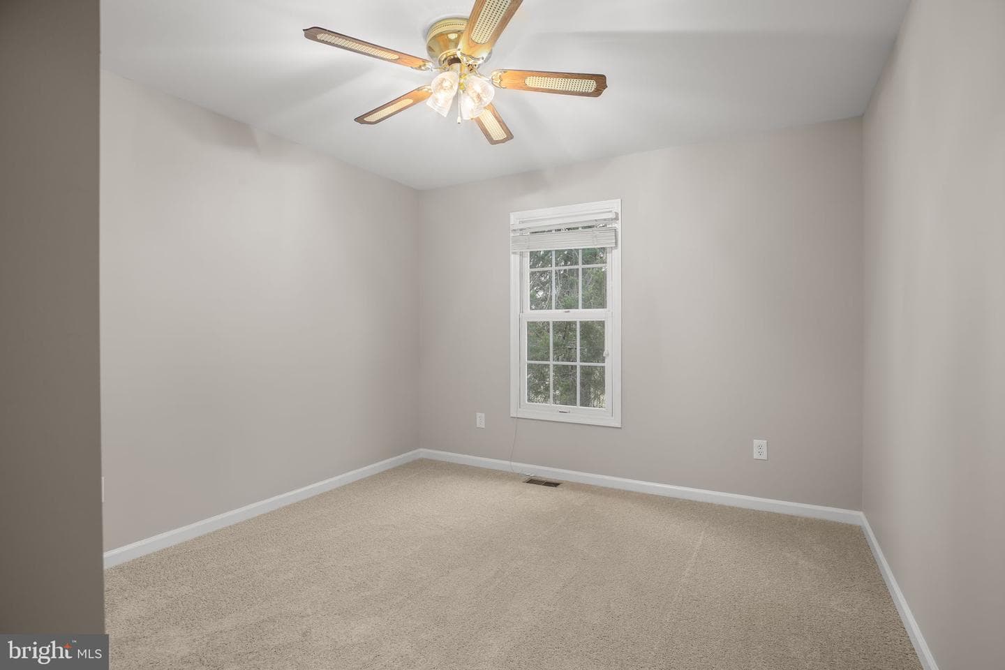 207 Old Landing Court photo 21