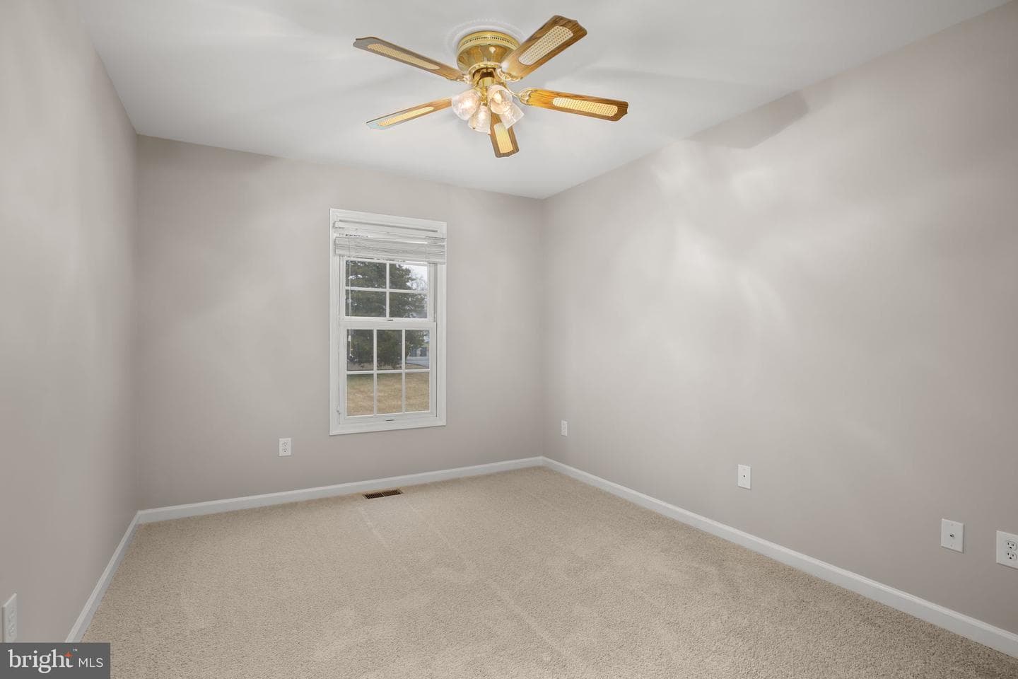 207 Old Landing Court photo 23