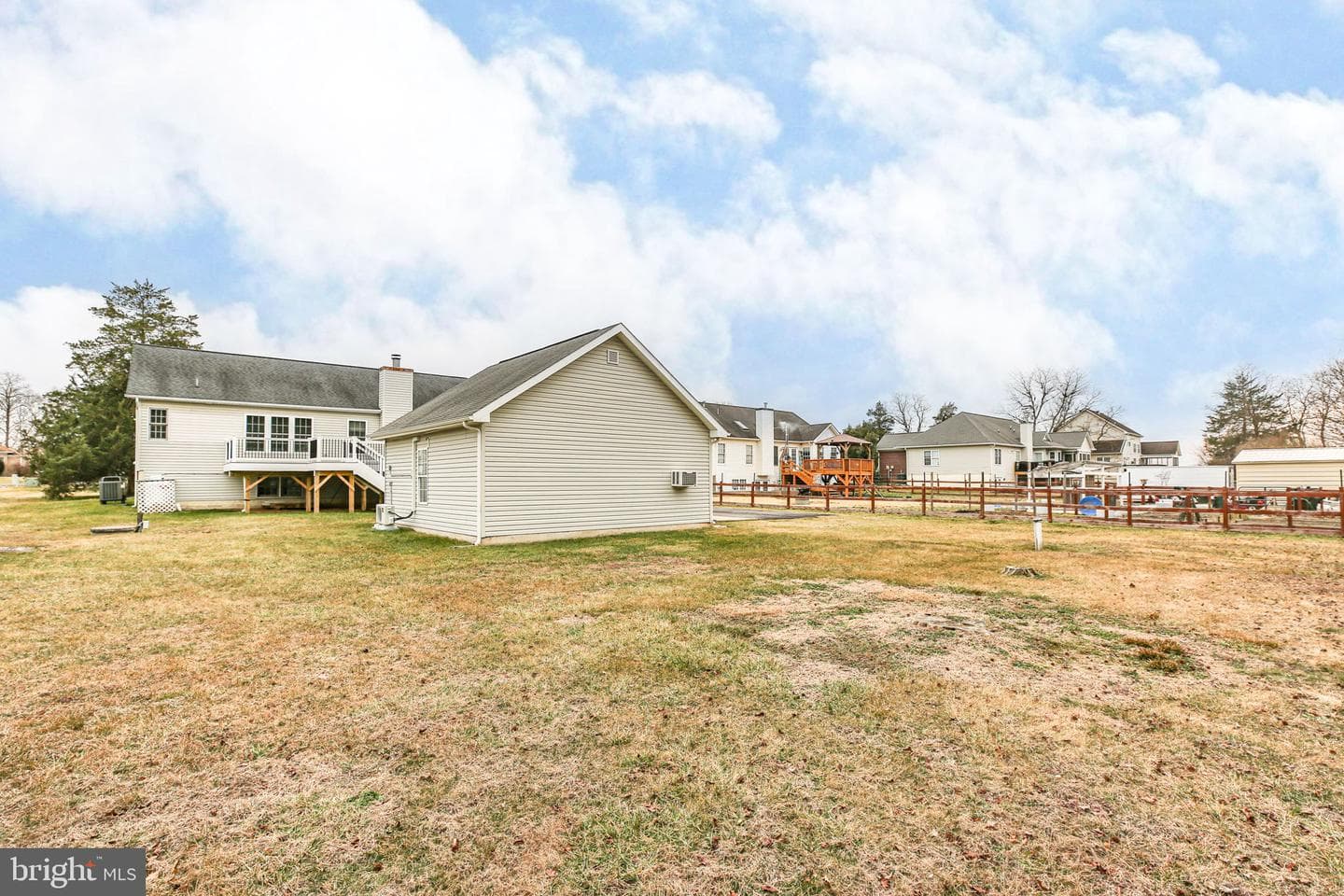 207 Old Landing Court photo 44