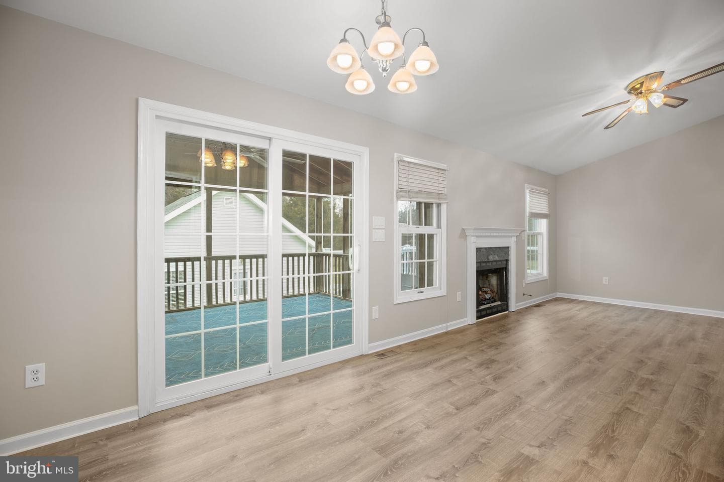 207 Old Landing Court photo 7