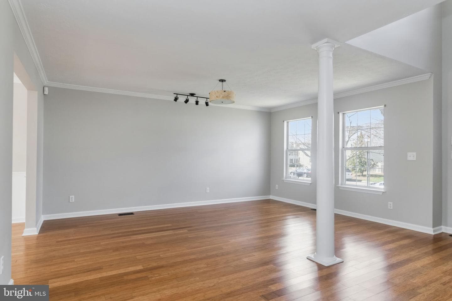 85 Saint Roberts Drive photo 4
