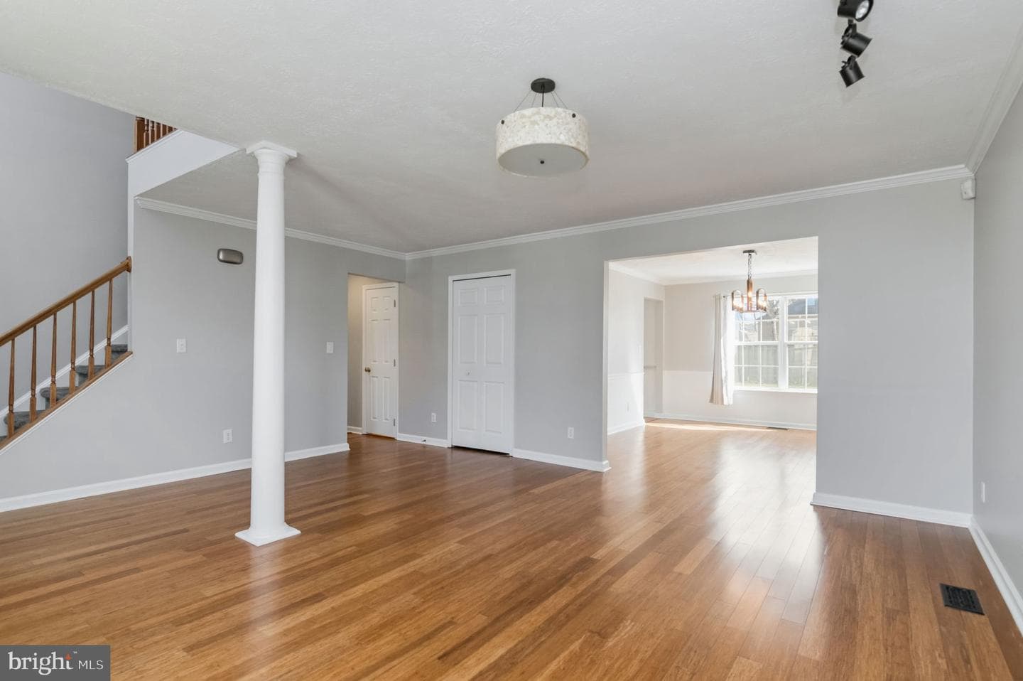 85 Saint Roberts Drive photo 5