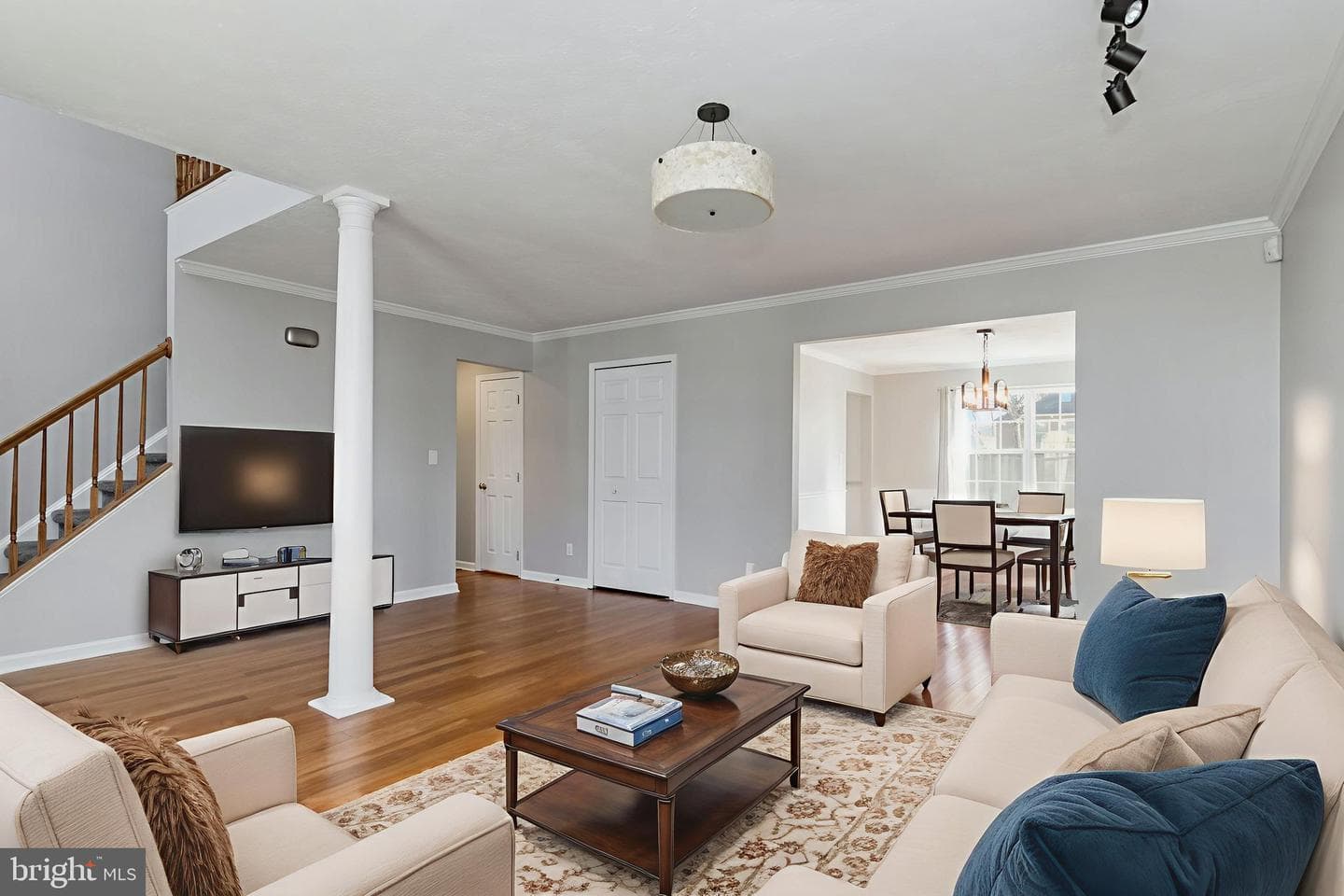 85 Saint Roberts Drive photo 6