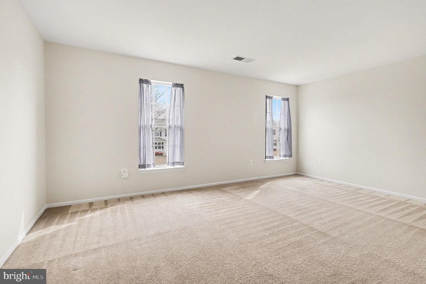 6 Summerfield Lane photo 21