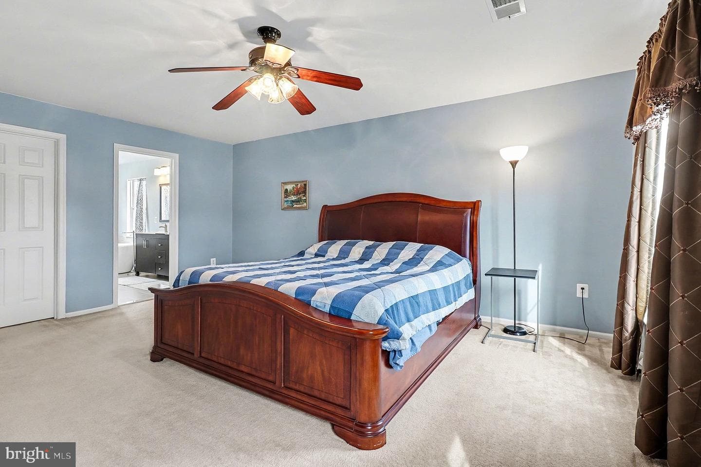6 Summerfield Lane photo 23