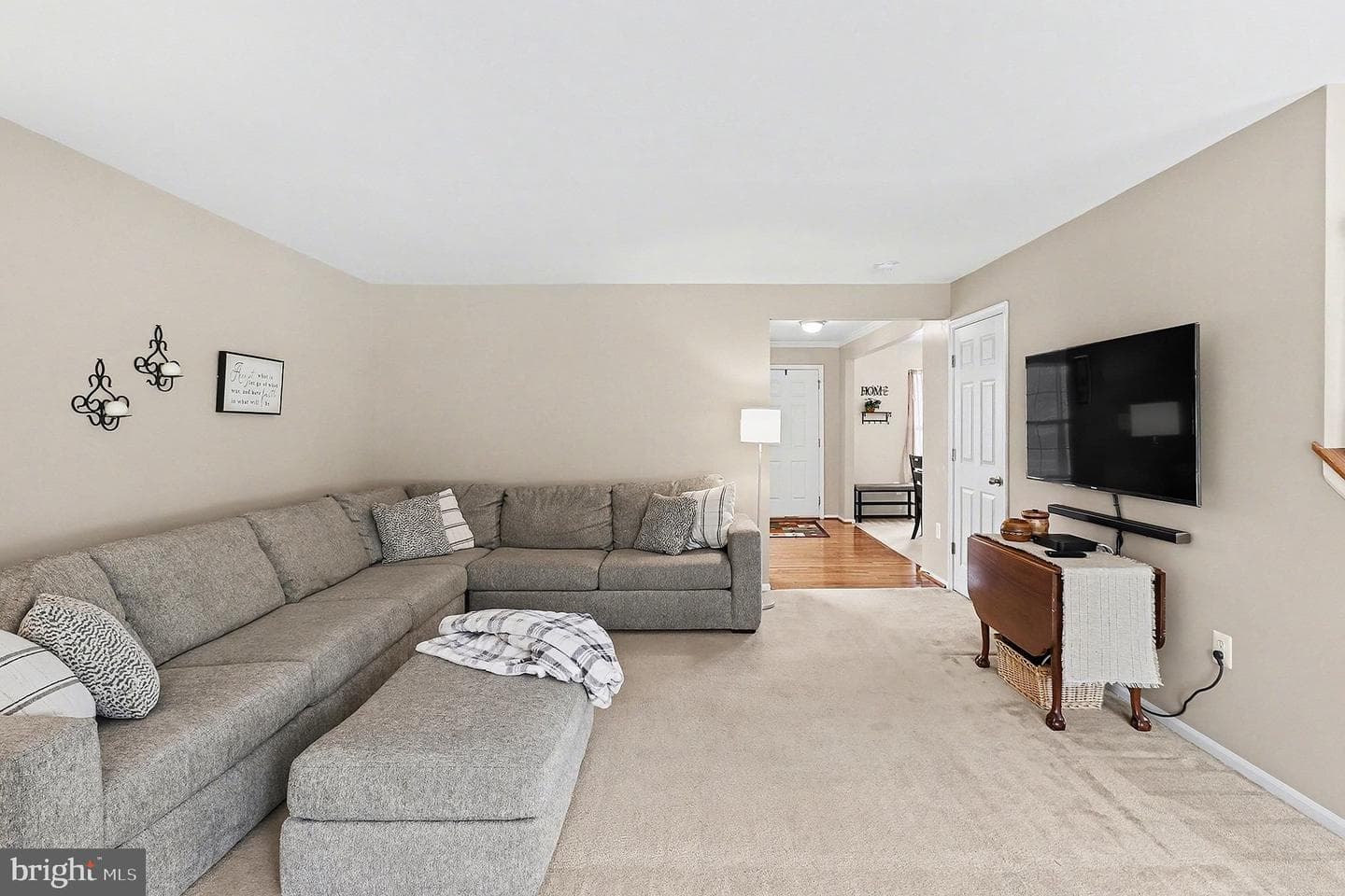 6 Summerfield Lane photo 4