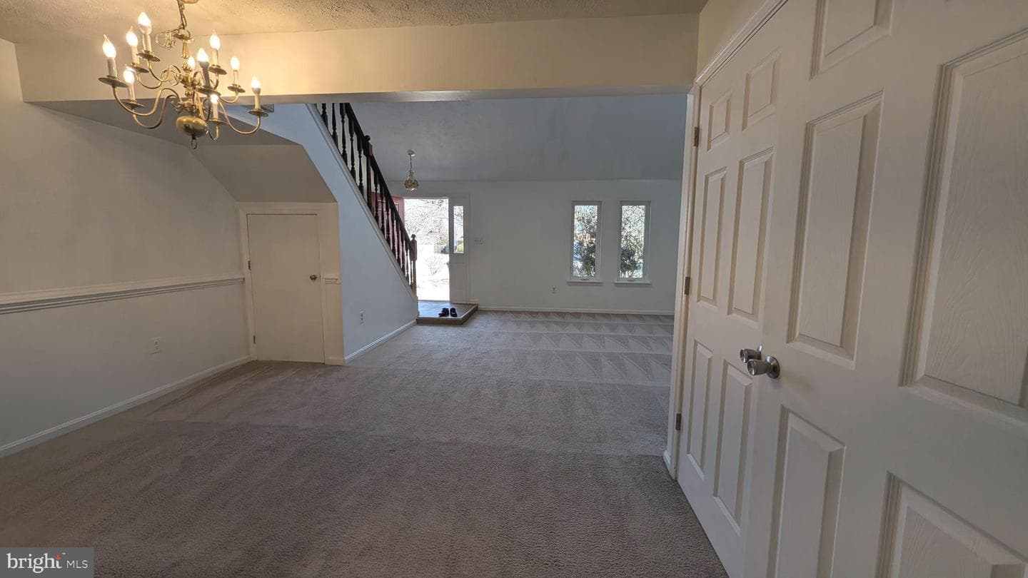 132 Matthew Court photo 13