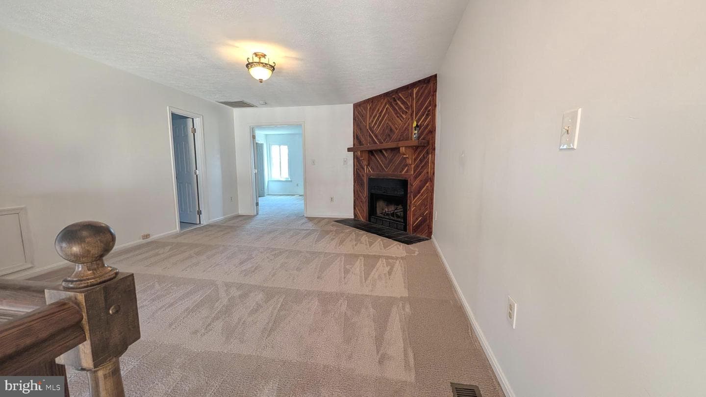 132 Matthew Court photo 15