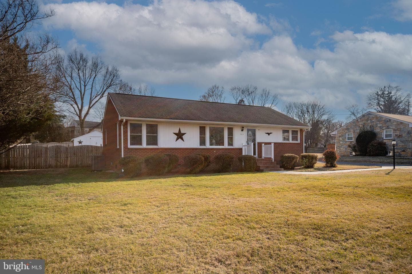 511 Ferry Road photo 5