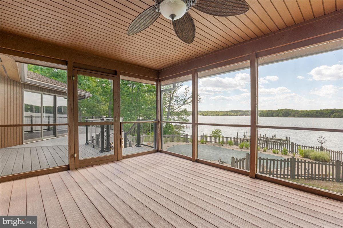 106 Shady Cove Lane photo 9