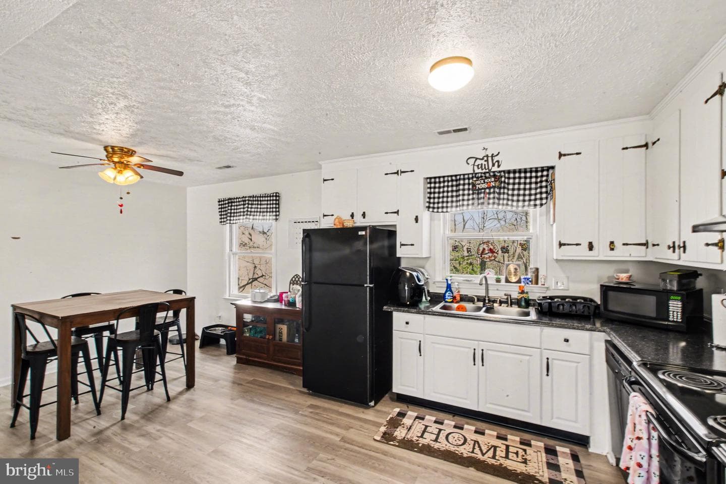 102 Austin Court photo 5