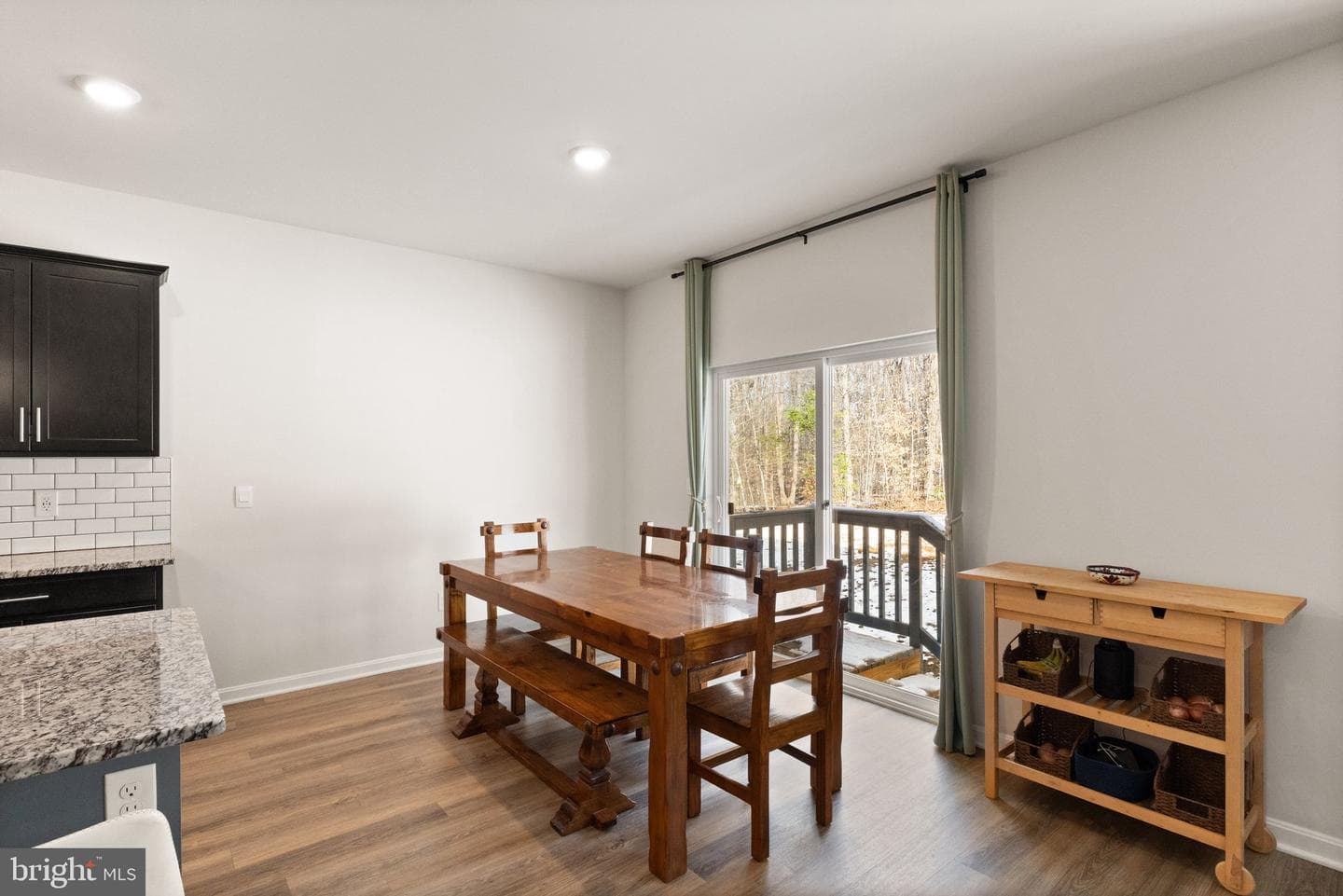 180 Pinewood Road photo 22