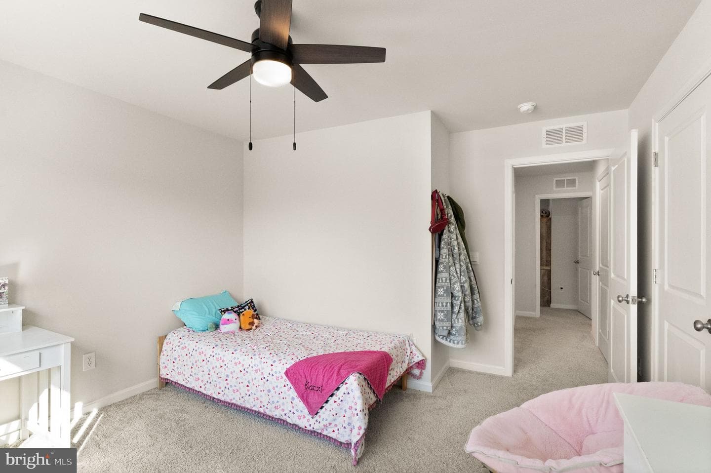 180 Pinewood Road photo 46