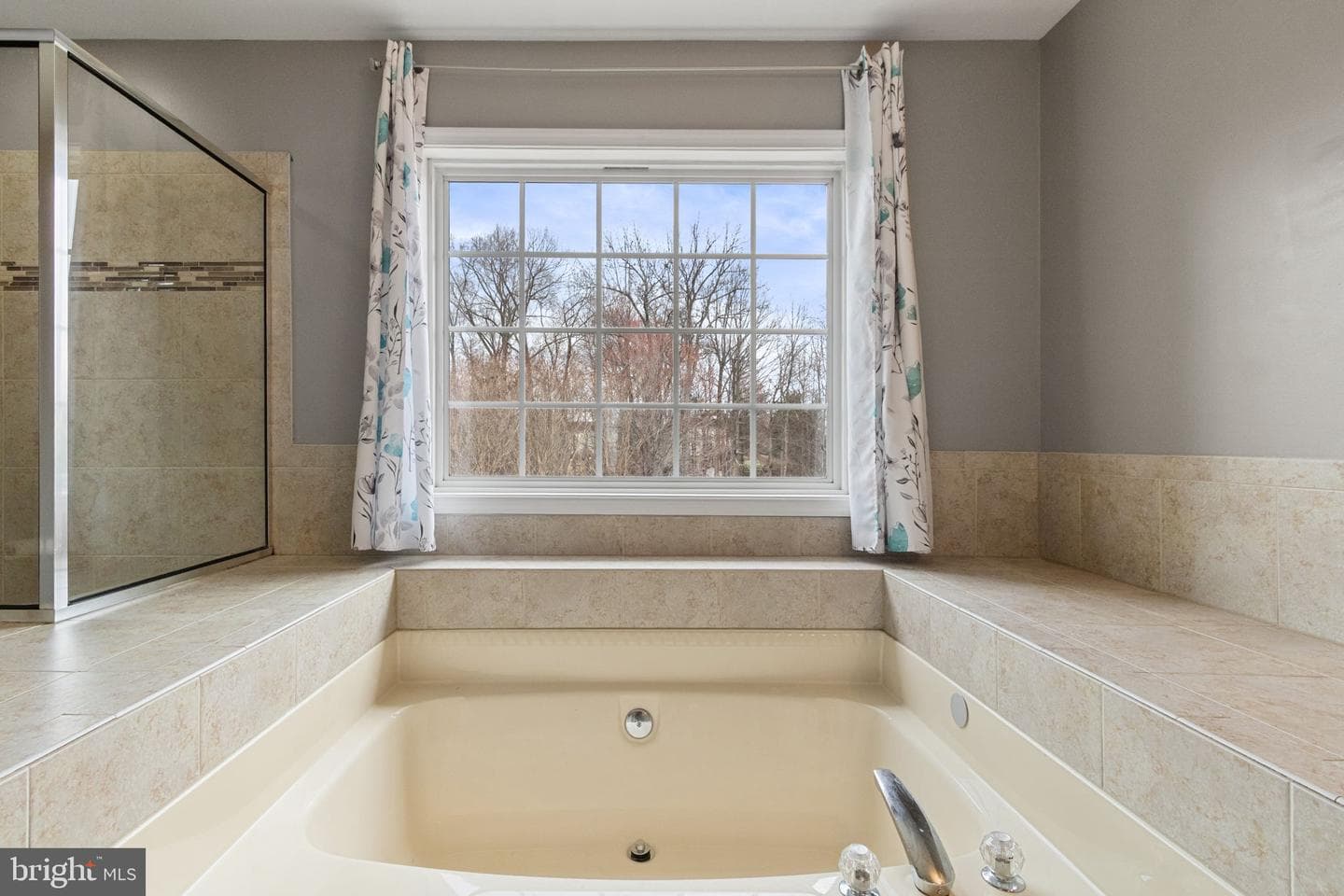 60 Portland Drive photo 25