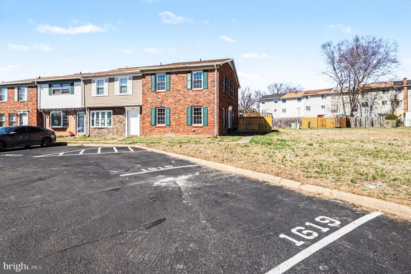 1619 Meadow Drive photo 3