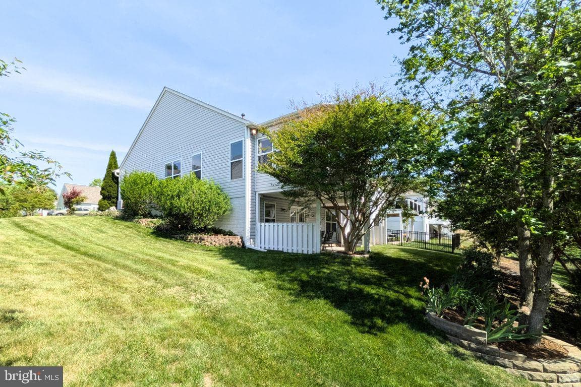 27 Hanover Court photo 28