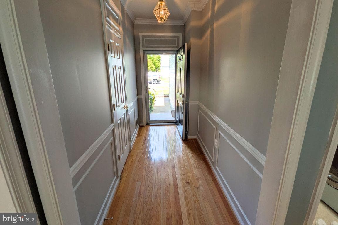 27 Hanover Court photo 30