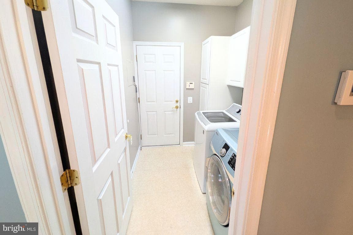 27 Hanover Court photo 31