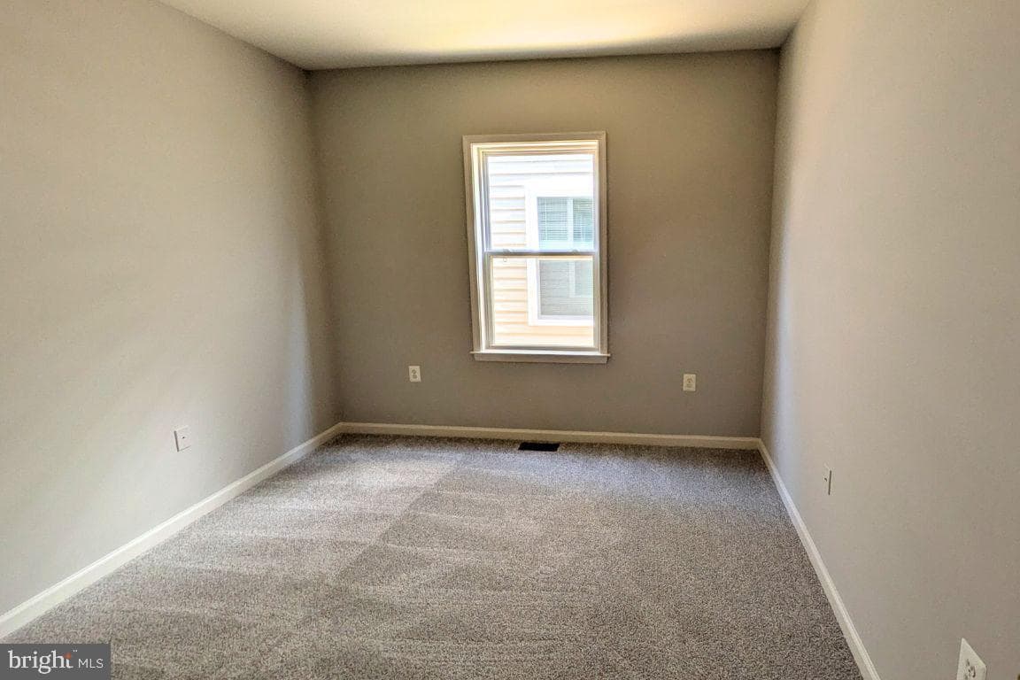 27 Hanover Court photo 42