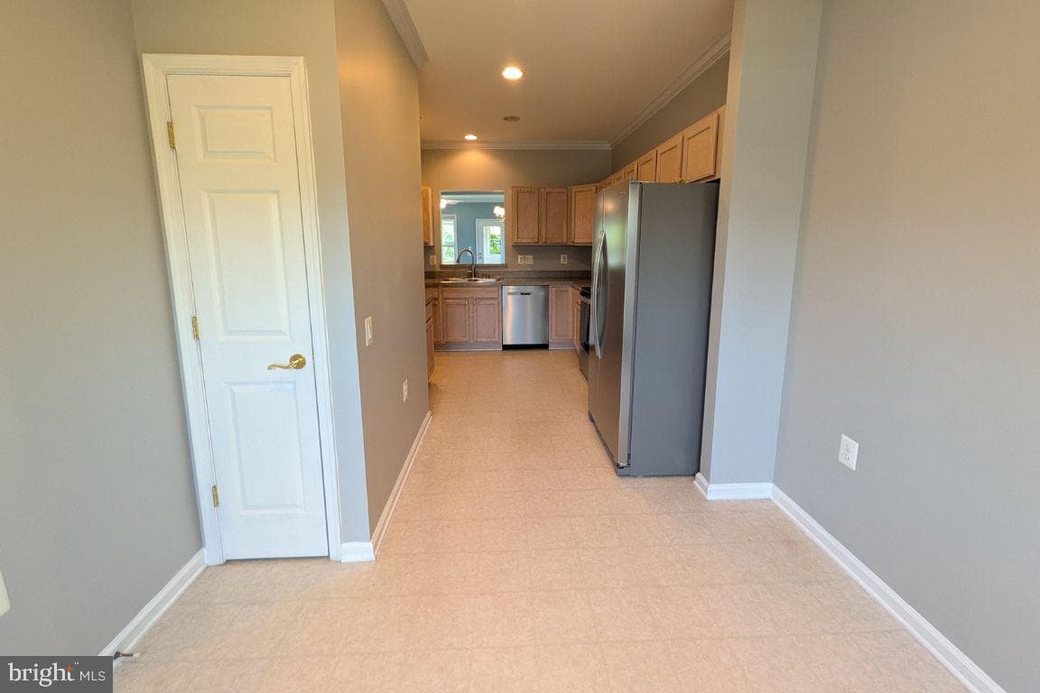 27 Hanover Court photo 50