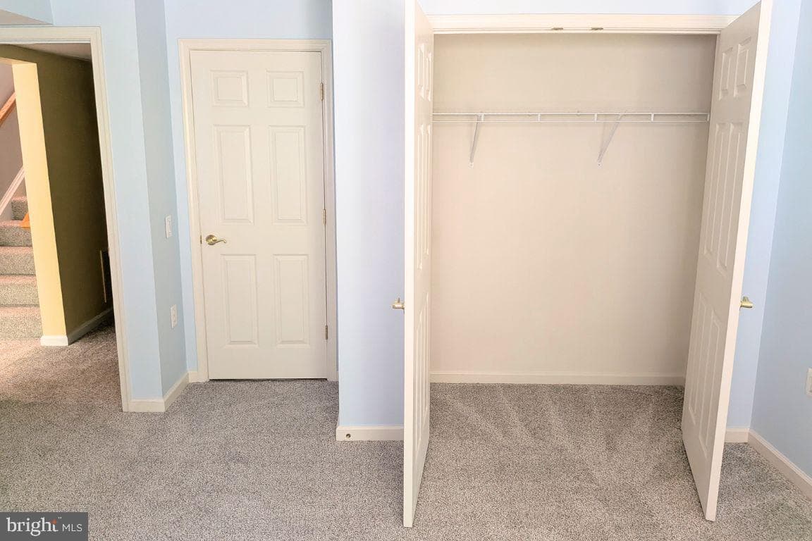27 Hanover Court photo 58