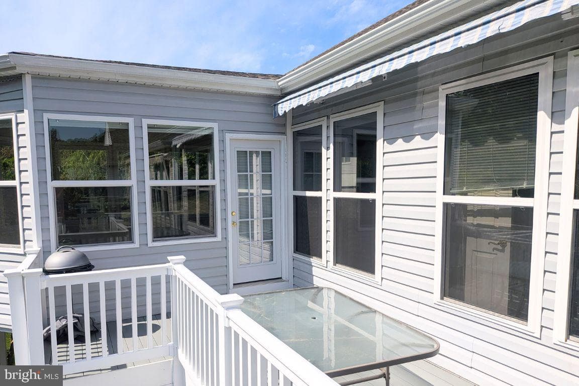 27 Hanover Court photo 72