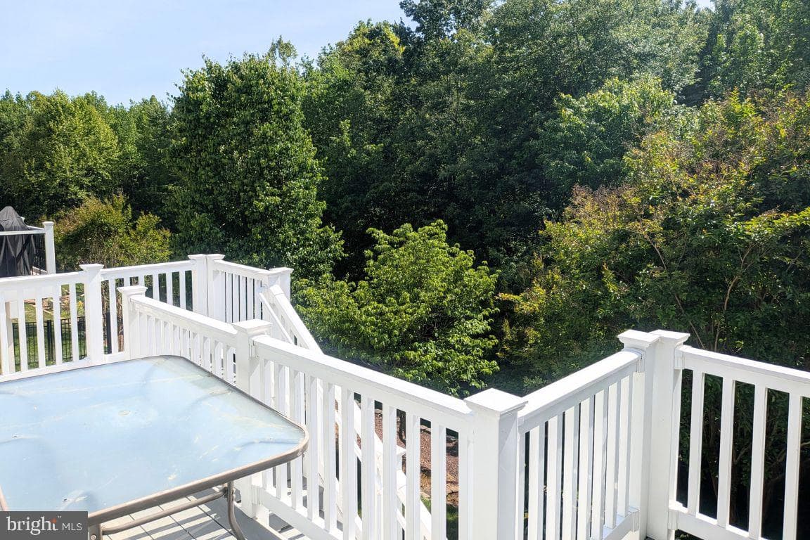 27 Hanover Court photo 73