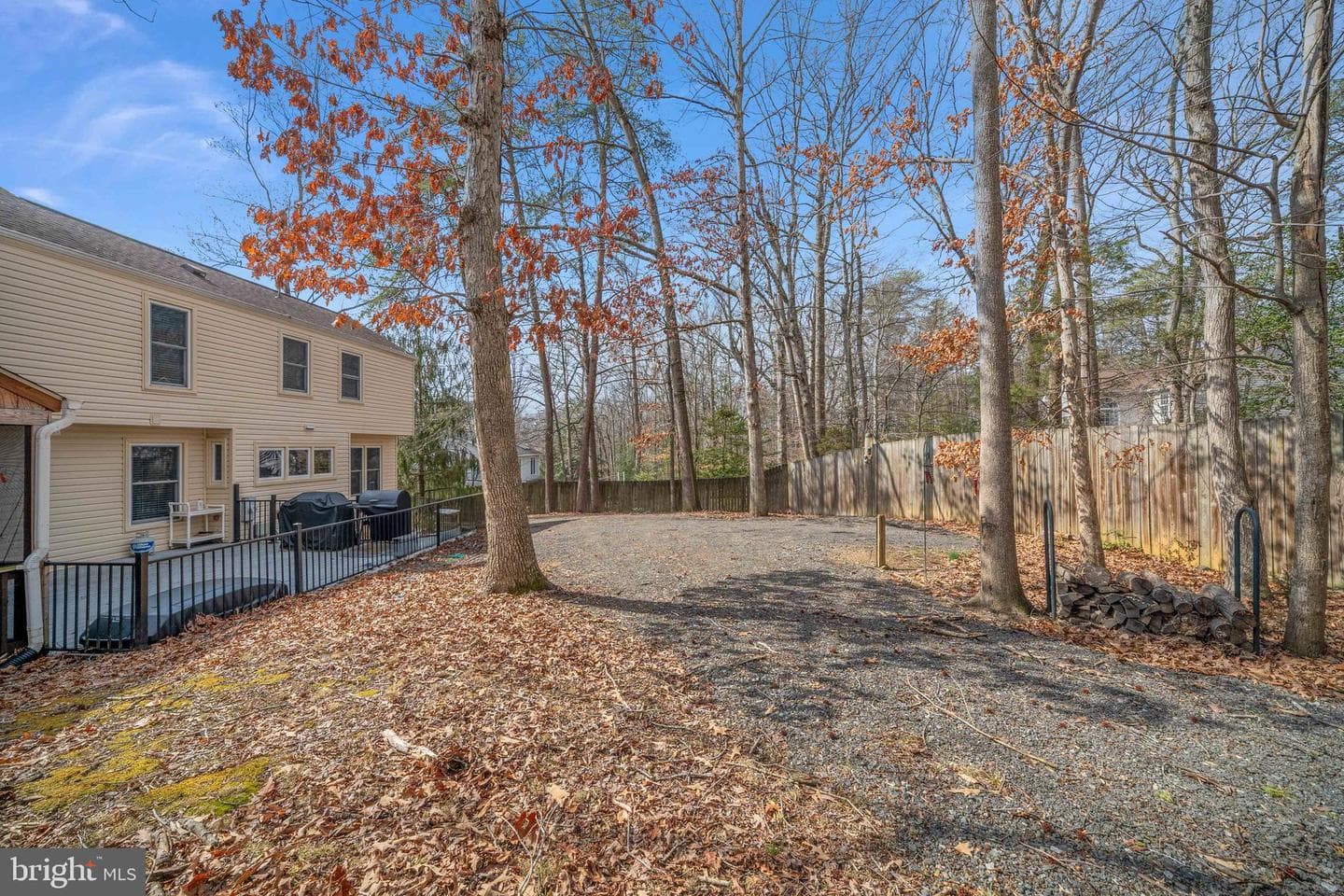 2018 Victoria Drive photo 42