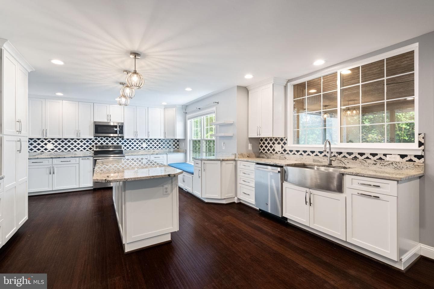 6 Sturbridge Lane photo 12