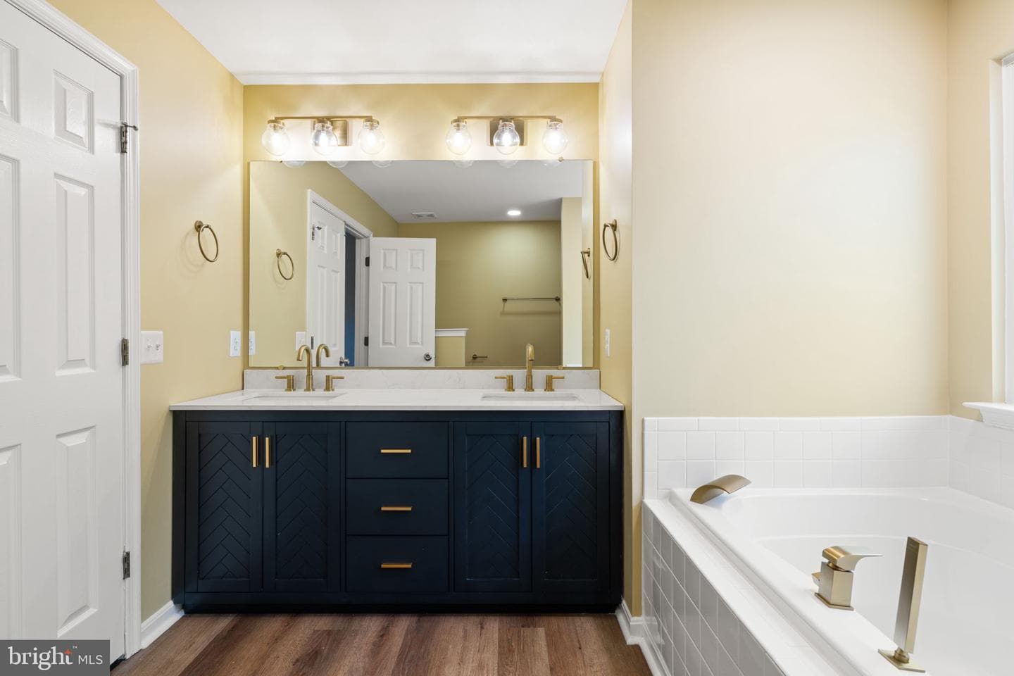 6 Sturbridge Lane photo 34