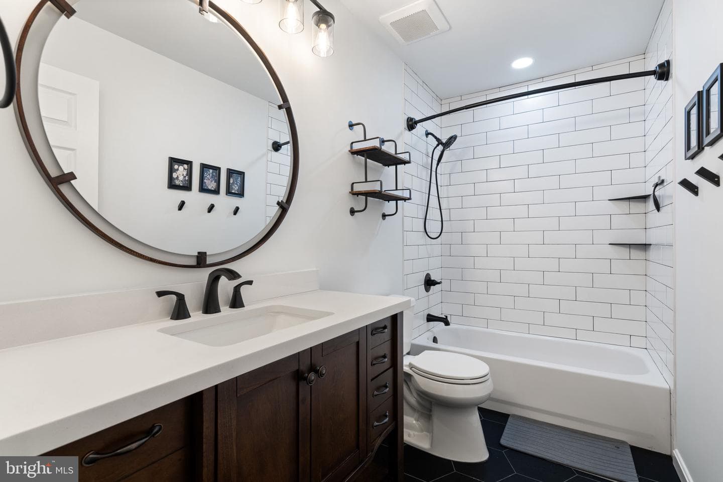 6 Sturbridge Lane photo 44