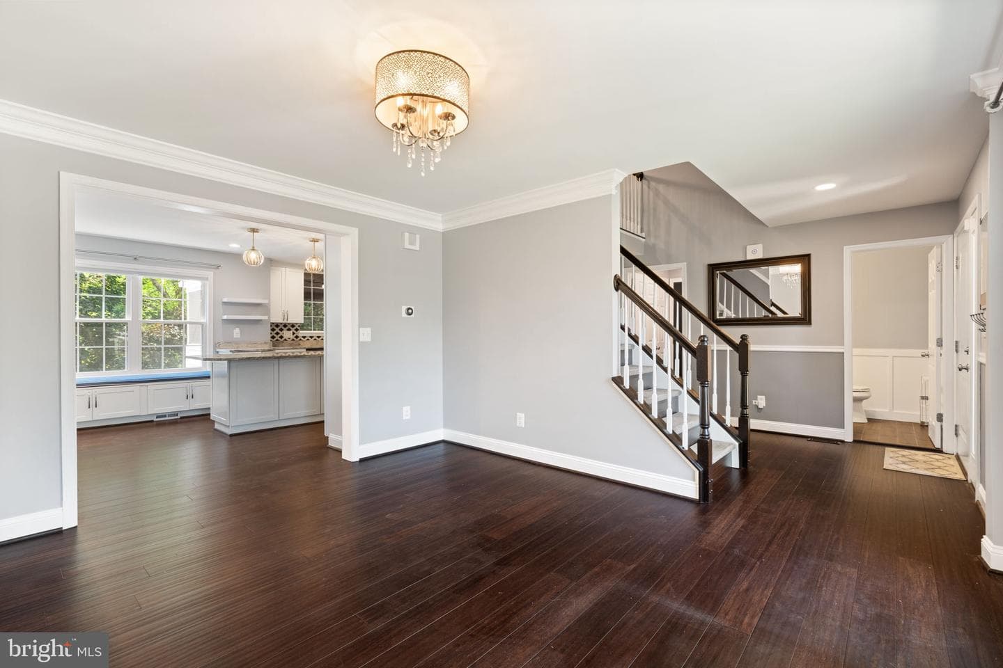 6 Sturbridge Lane photo 8