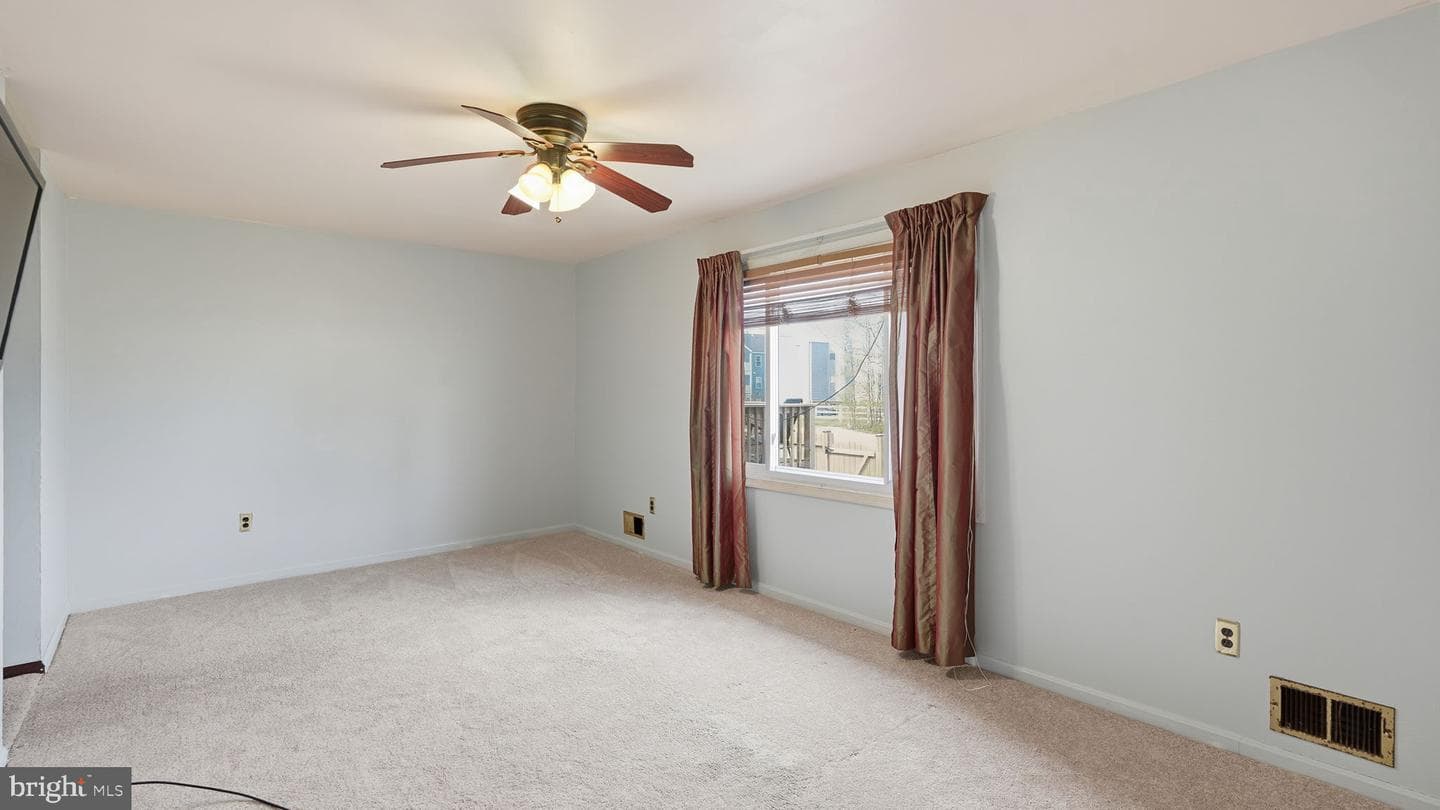 64 Bristol Court photo 10