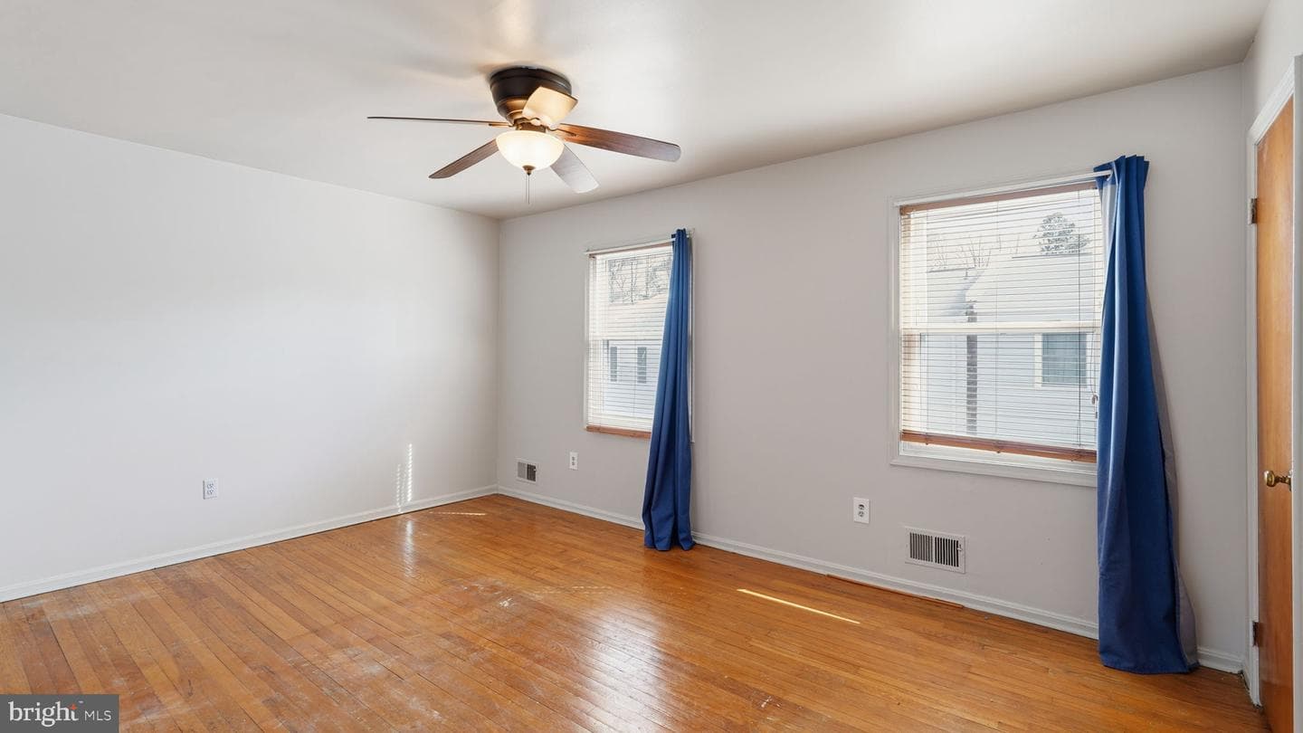 64 Bristol Court photo 13