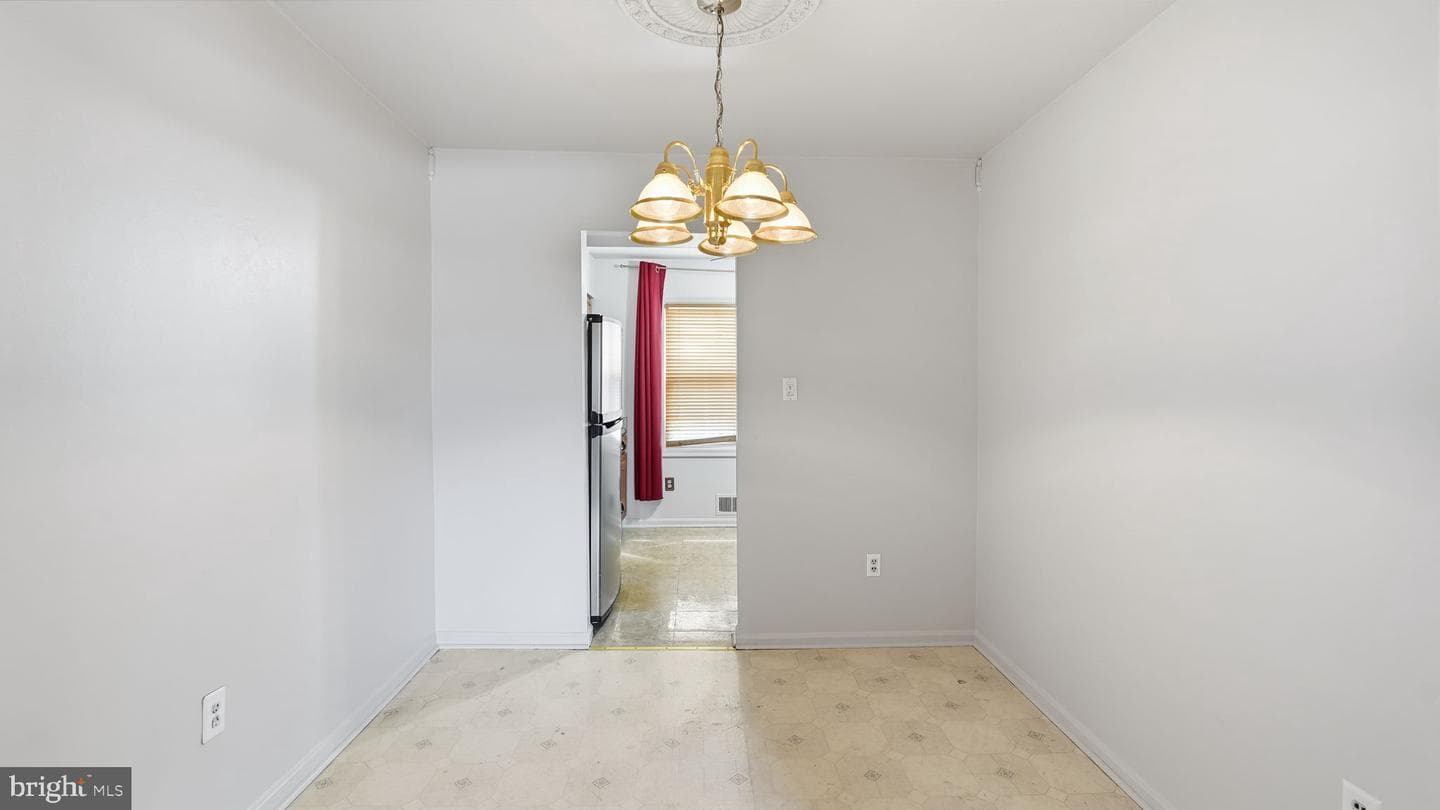64 Bristol Court photo 7