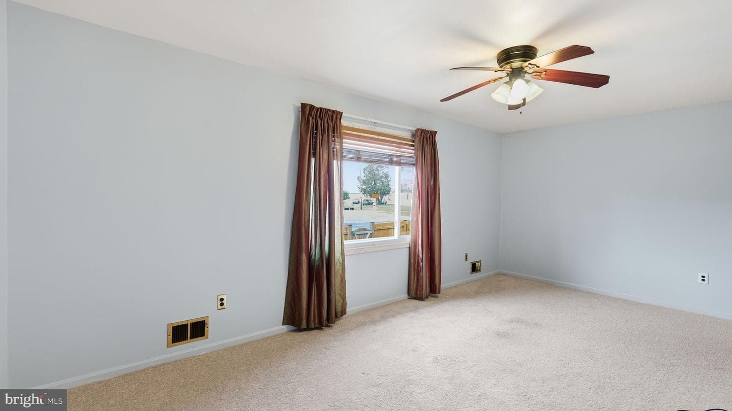 64 Bristol Court photo 8