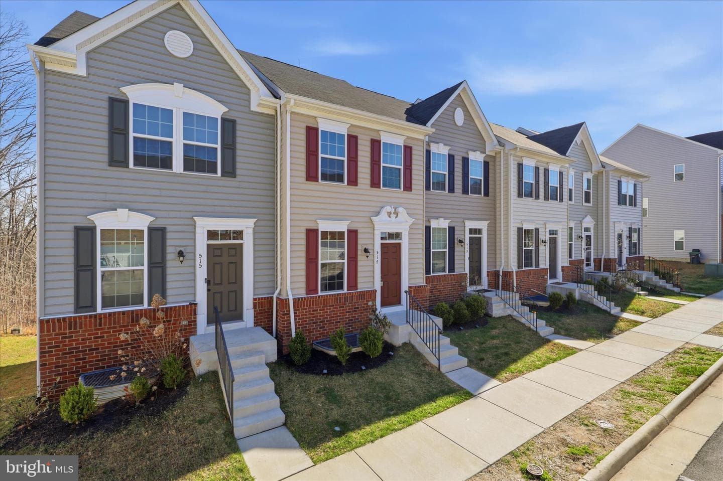 517 View Point Way photo 2