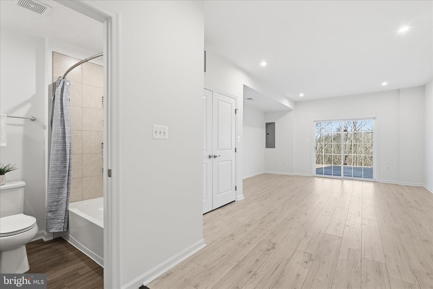 517 View Point Way photo 24