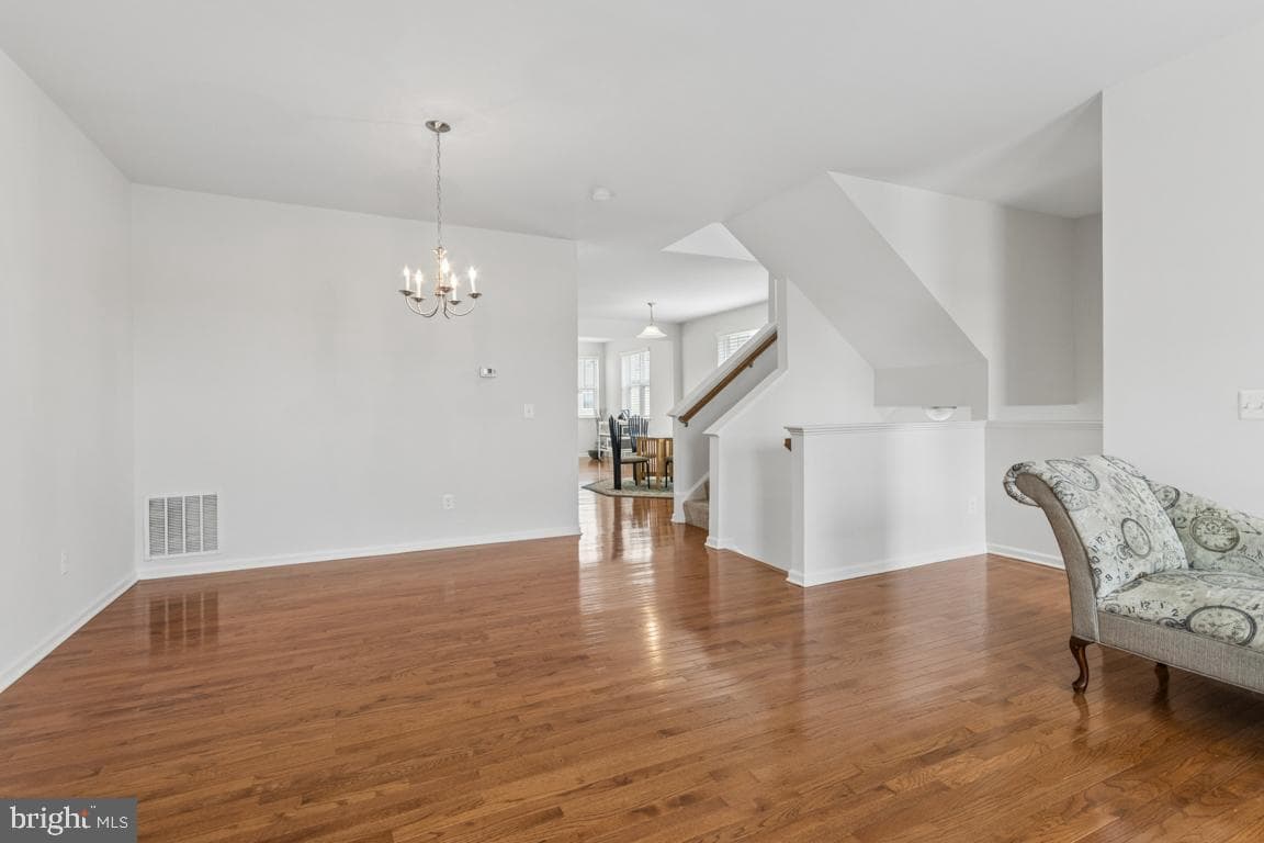 25 Flint Court photo 16