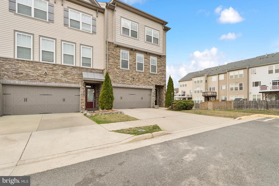 25 Flint Court photo 2