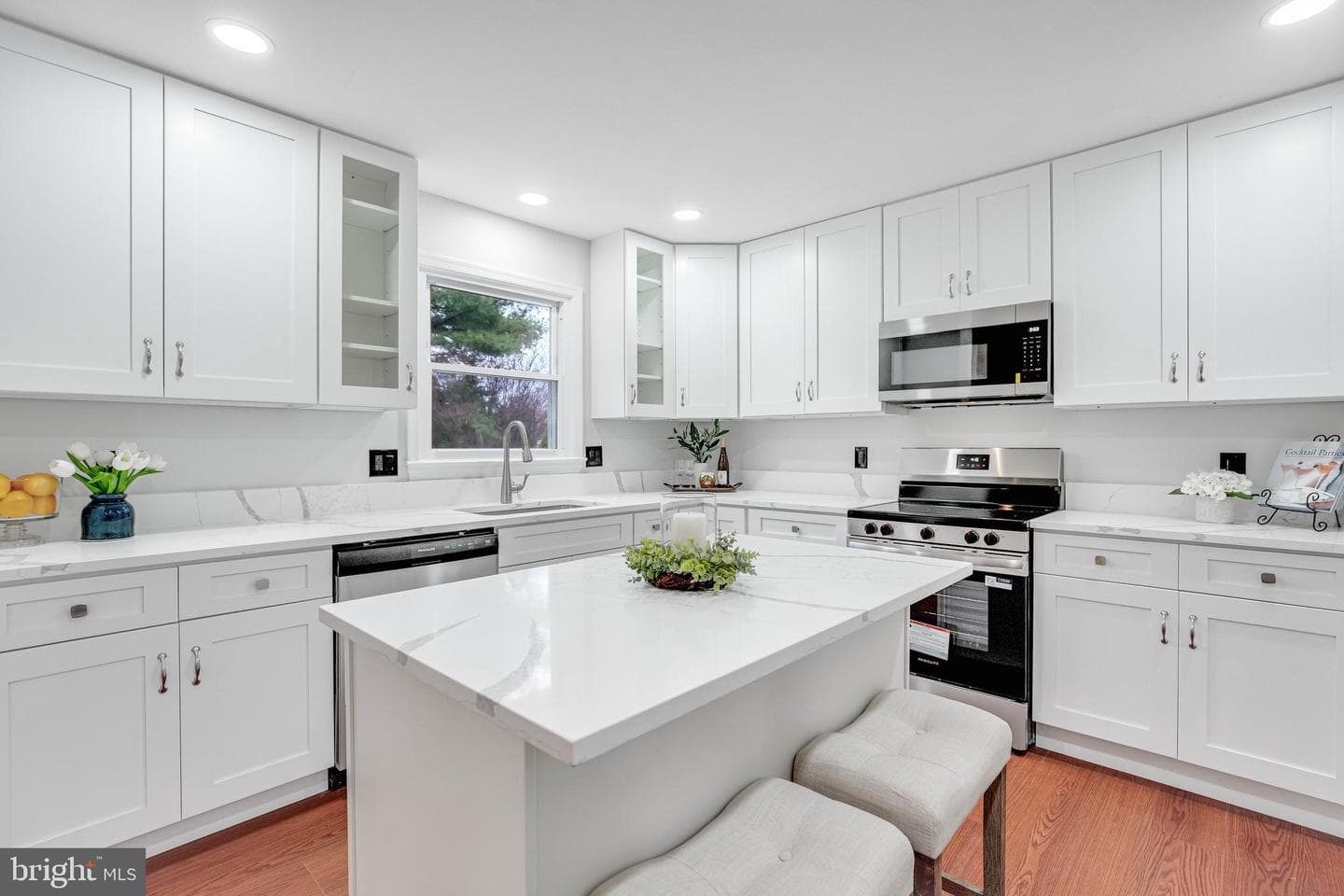 301 Ingleside Drive photo 13