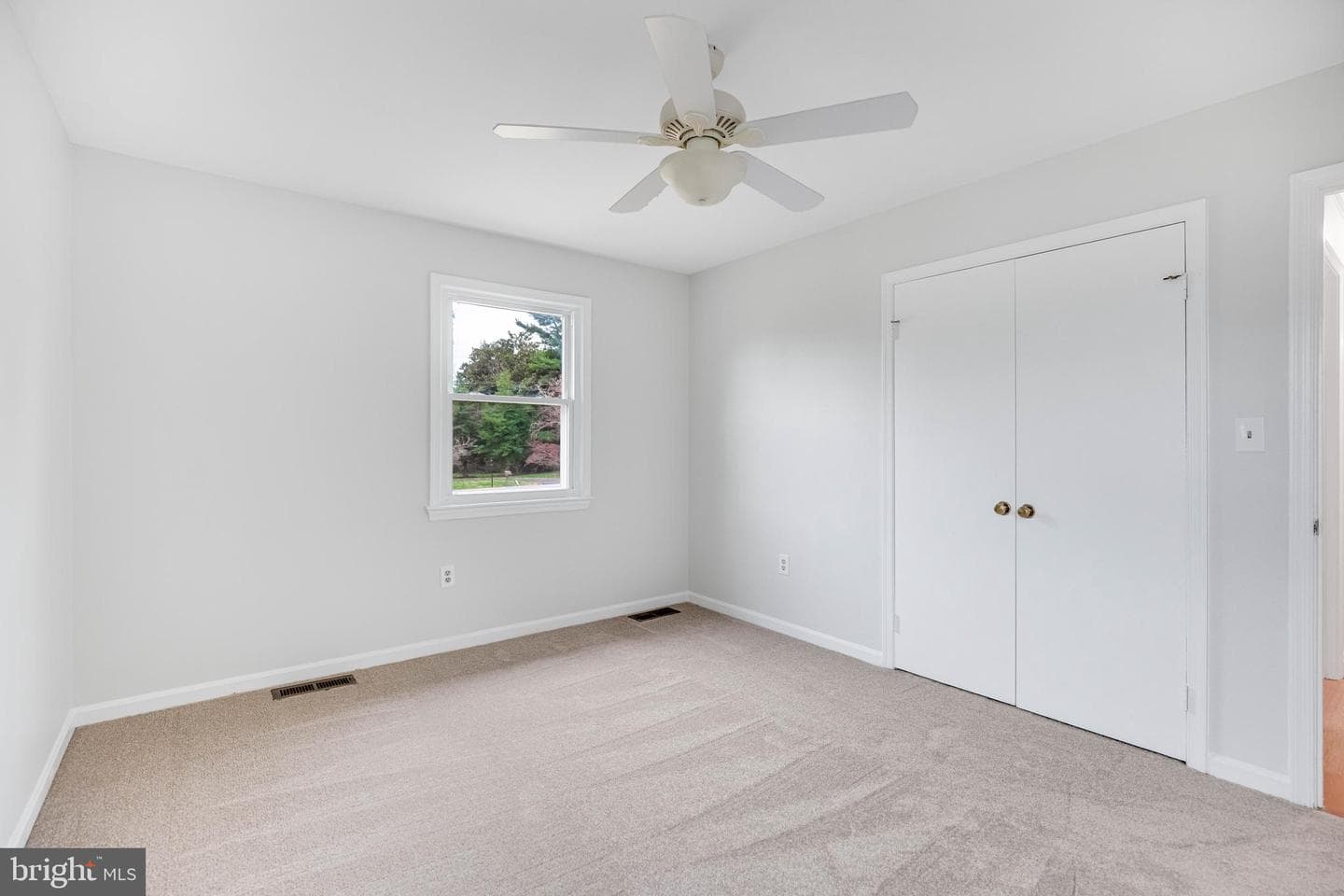 301 Ingleside Drive photo 25