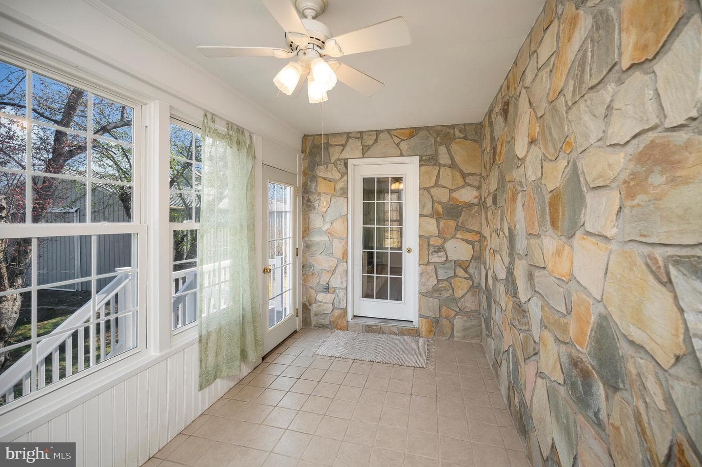 48 Belle Plains Road photo 21