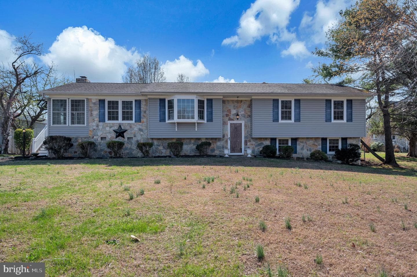 48 Belle Plains Road photo 3