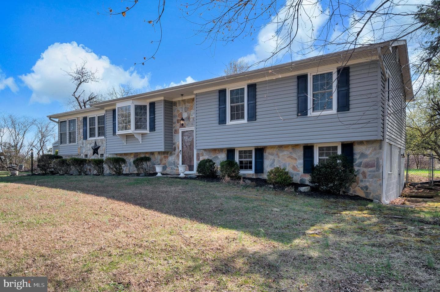 48 Belle Plains Road photo 5