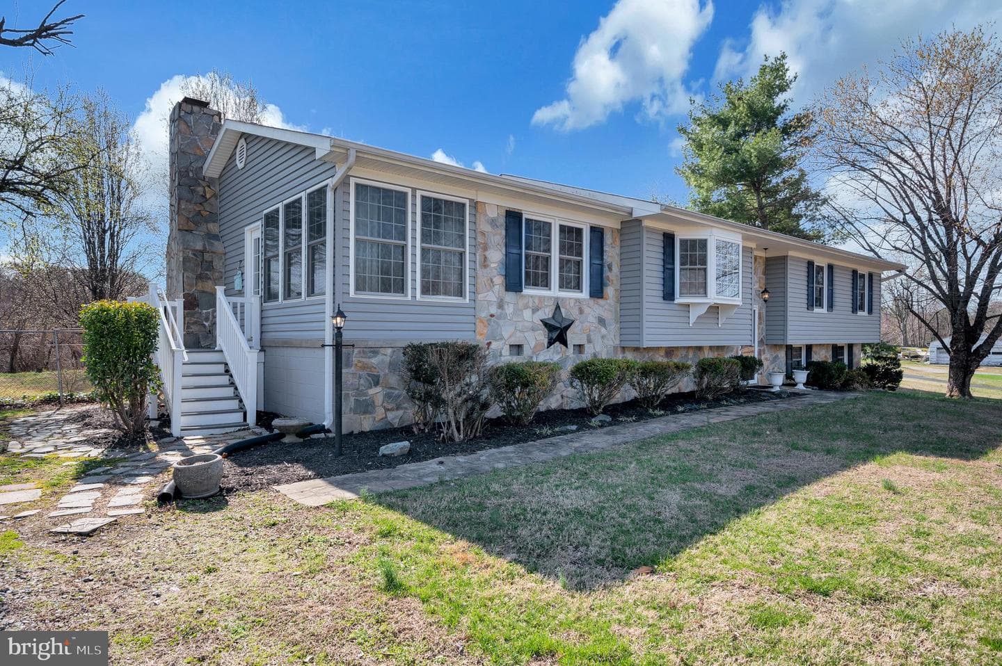 48 Belle Plains Road photo 6