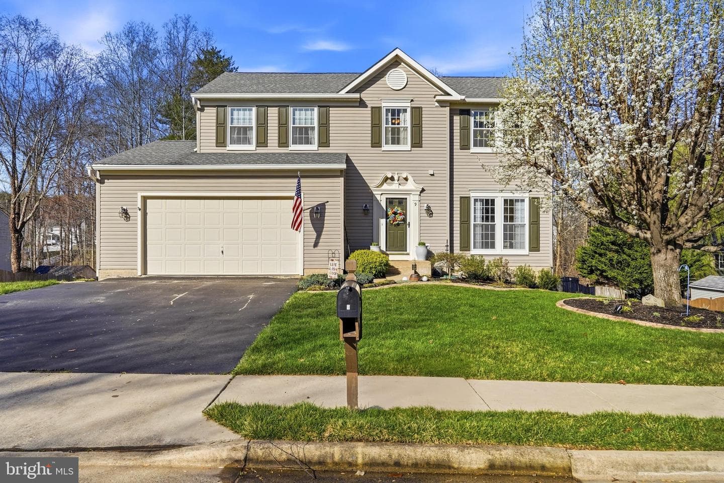 9 Silverthorn Court photo 2